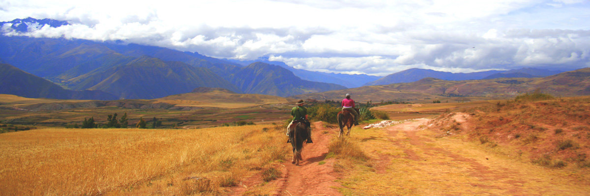 Cavalgada - Qenqo, Pucapucara, Tambomachay e Sacsachuaman en Cusco