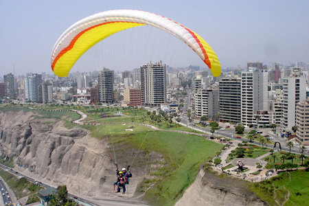 Paragliding Lima